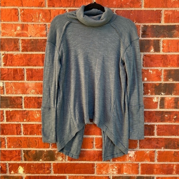 We The Free Womens Small Green Split Back Cowl Turtle Neck Long Sleeve Top - Picture 2 of 10